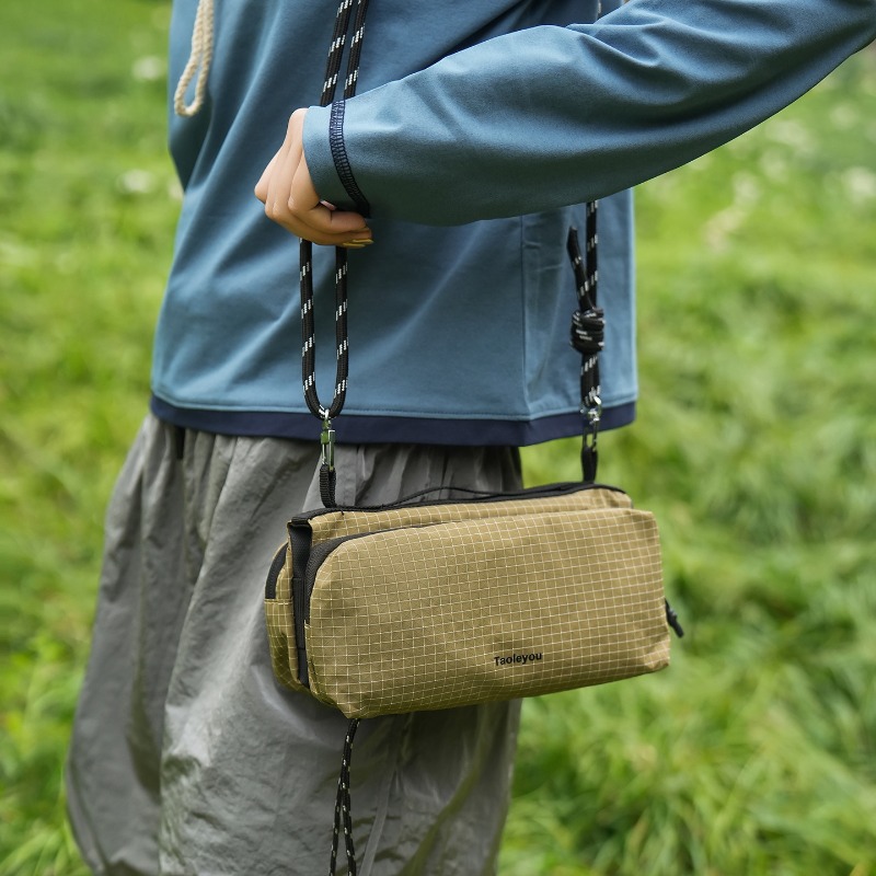 Waterproof Nylon Crossbody Sli - đánh giá và giá Waterproof Cycling Commute